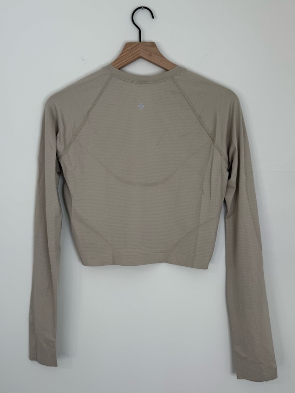 NWOT Lululemon Swiftly Tech Long-Sleeve Shirt 2.0 Mojave Tan Size 10 - Picture 3 of 6